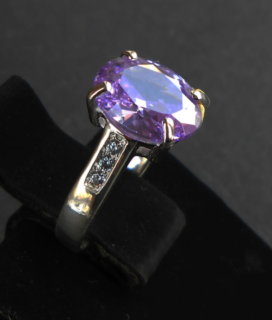 Bague en argent ornée d'une améthyste lavande, Bijoux, Sacs & Beauté, Bagues, Neuf, 18 à 19, Argent, Argent