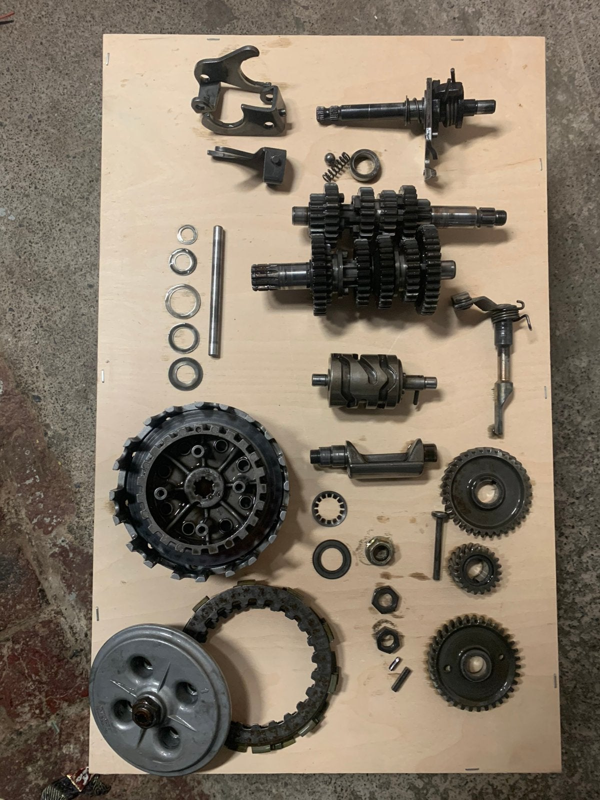 Pièces pour moteur Minarelli am6 -boite de vitesse embrayage, Vélos & Vélomoteurs, Enlèvement ou Envoi, Carburateur, Aprilia