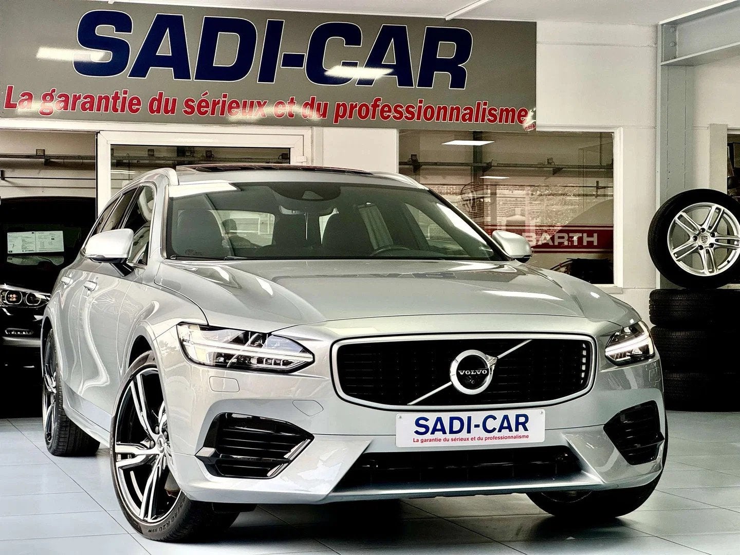 Volvo V90 2.0 T8 392cv AWD PHEV - R-DESIGN - Geartronic, Auto's, Automaat, 4 cilinders, 1969 cc, Bedrijf
