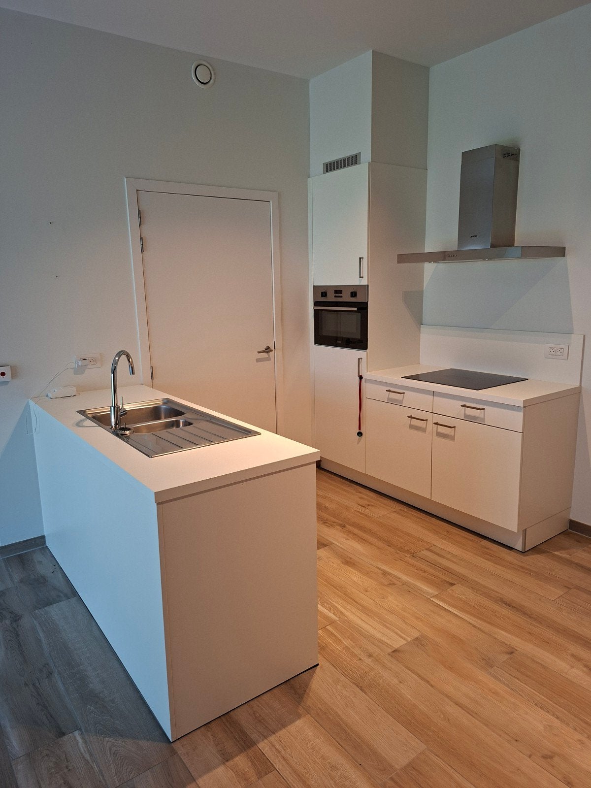 Te koop erkende serviceflat midden in het centrum van Halle
