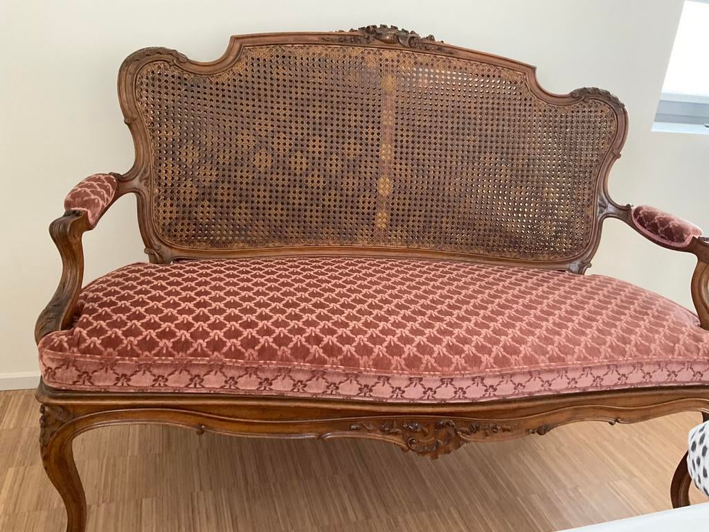 Franse Louis XV-stijl bank (canapé of settee), Ophalen