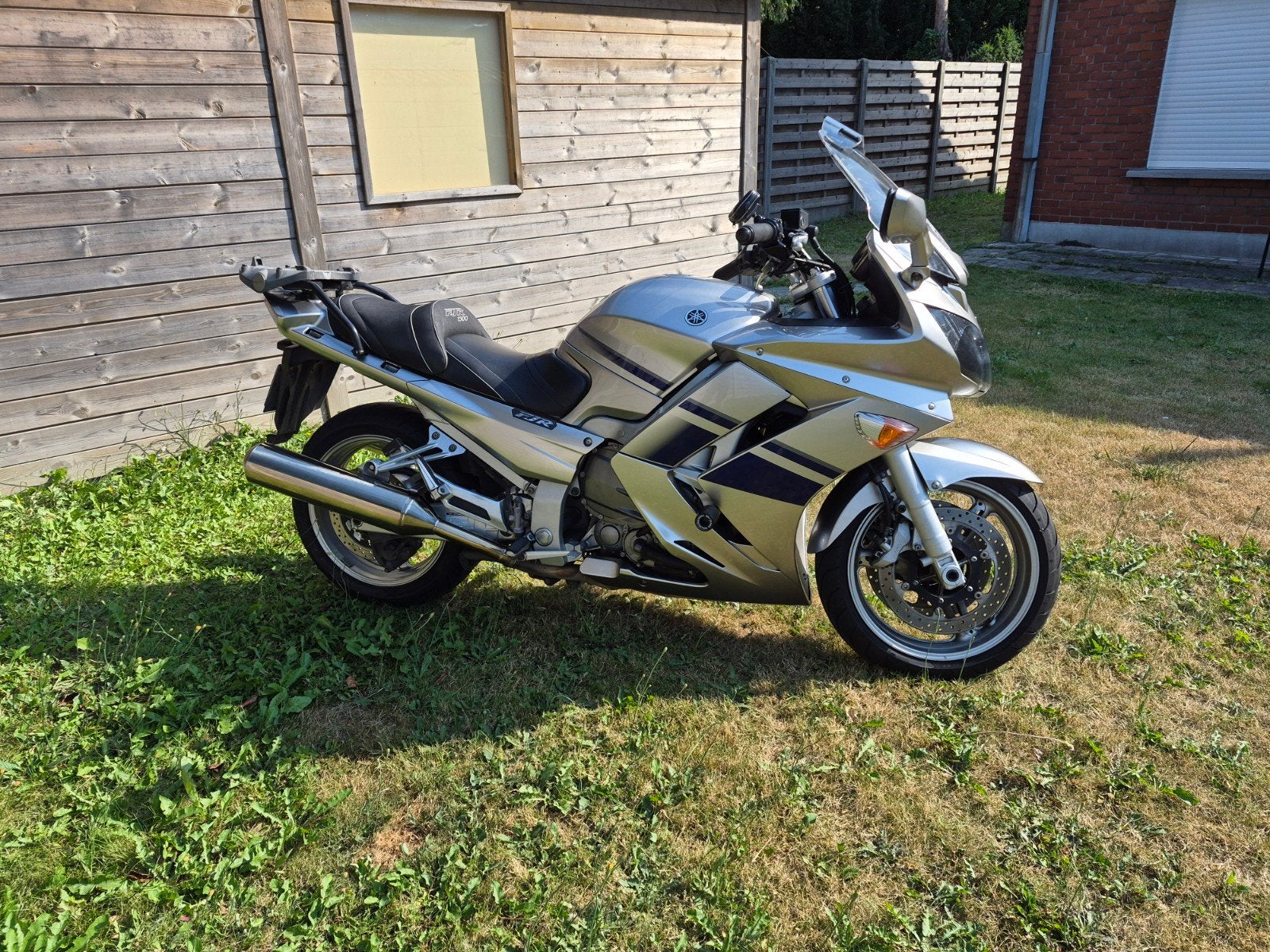 Yamaha FJR 1300, Particulier