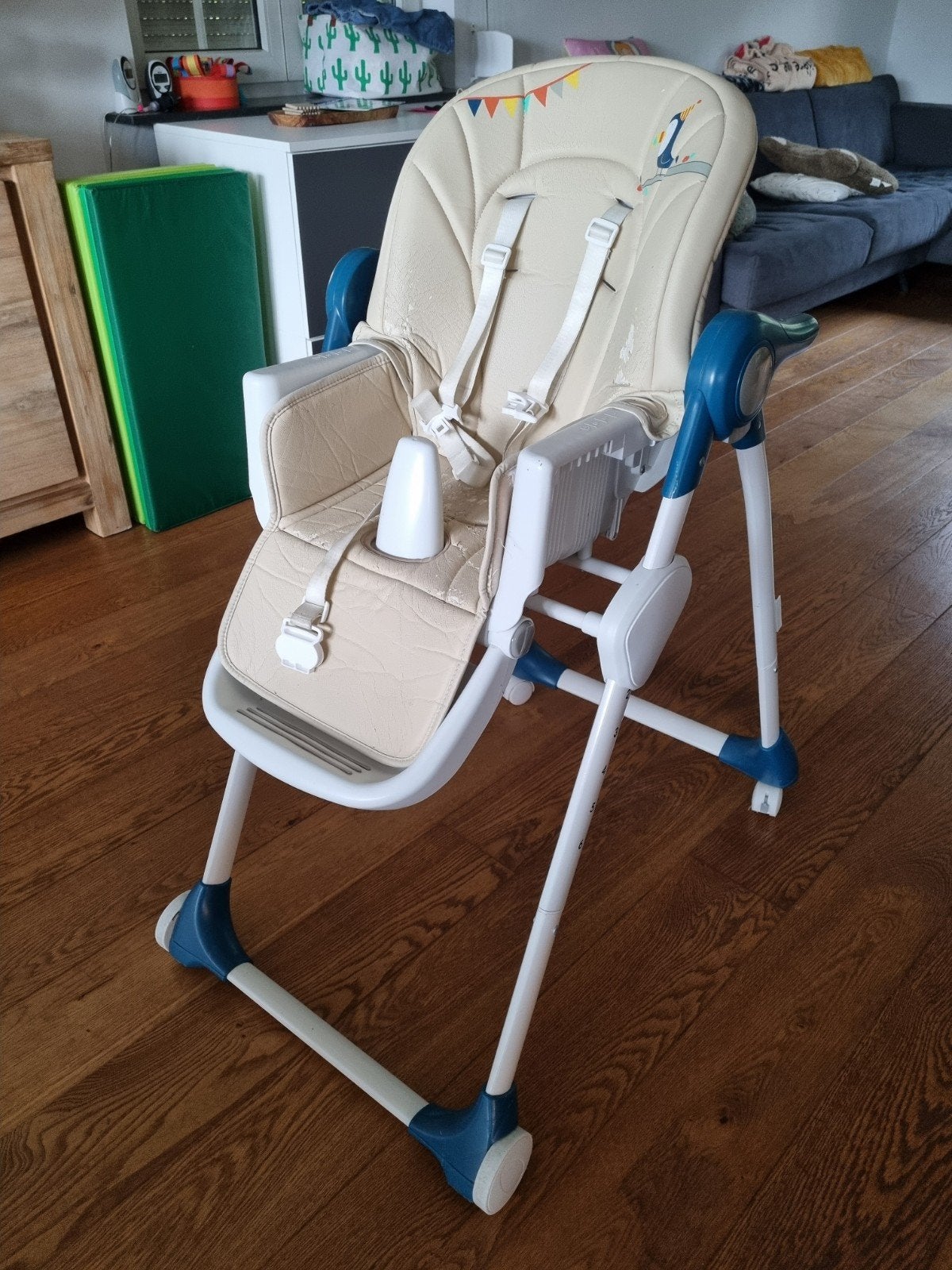 Bebeconfort Looky kinderstoel, Ophalen, Gebruikt, Meegroeistoel, Afneembaar eetblad