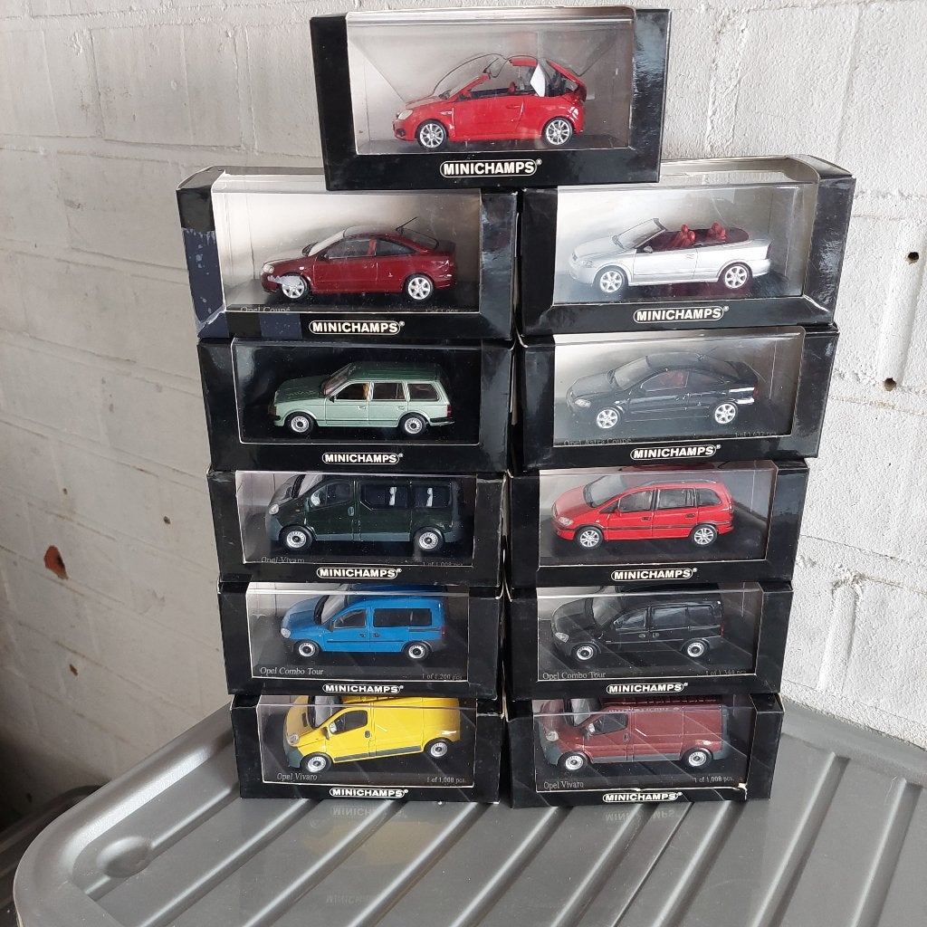 1/43 MINICHAMPS    OPEL, Ophalen of Verzenden, Zo goed als nieuw, Auto, MiniChamps