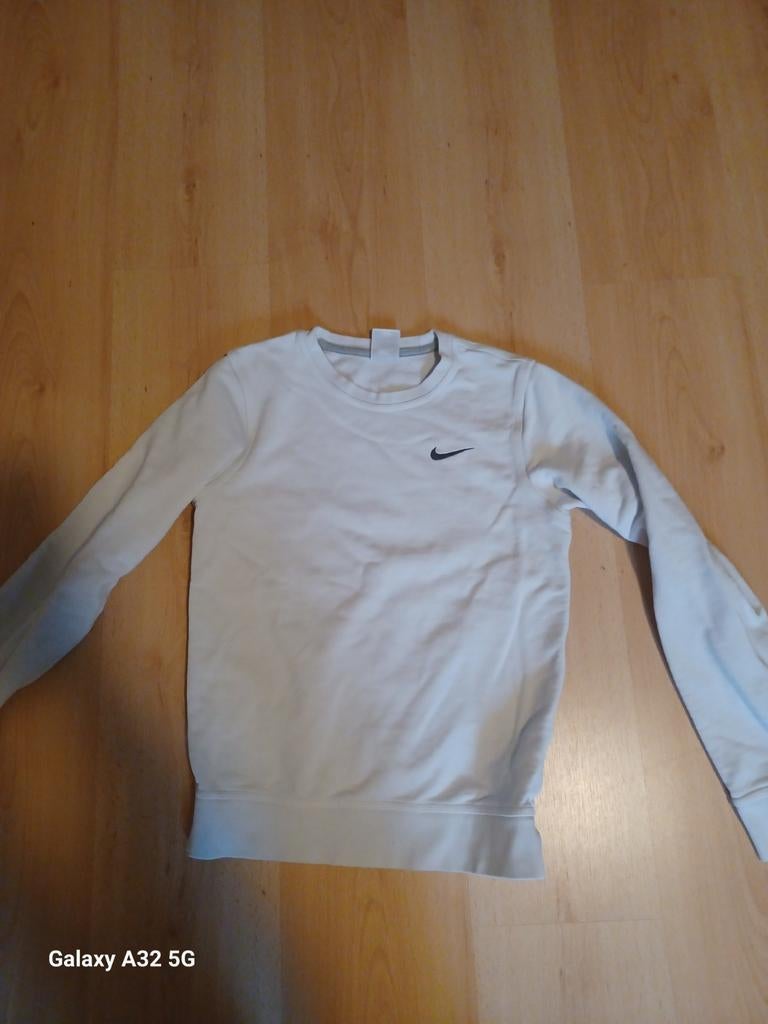 Nike trui XS moet weg!, Ophalen, Wit, Nike, Nieuw