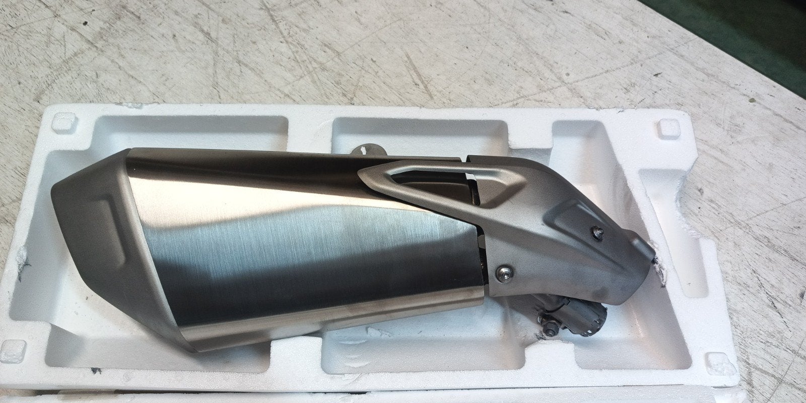 Xr1000 uitlaat demper, Particulier