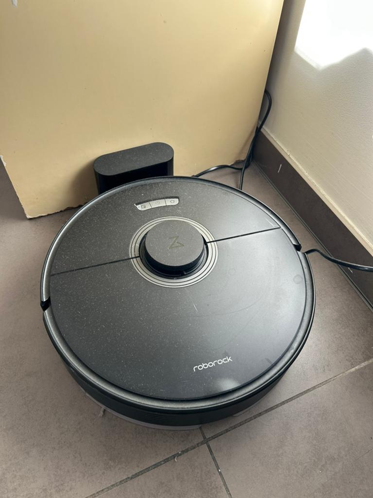 Robotstofzuiger Roborock Q7 Max, Elektronische apparatuur, Ophalen, Zo goed als nieuw, Robotstofzuiger