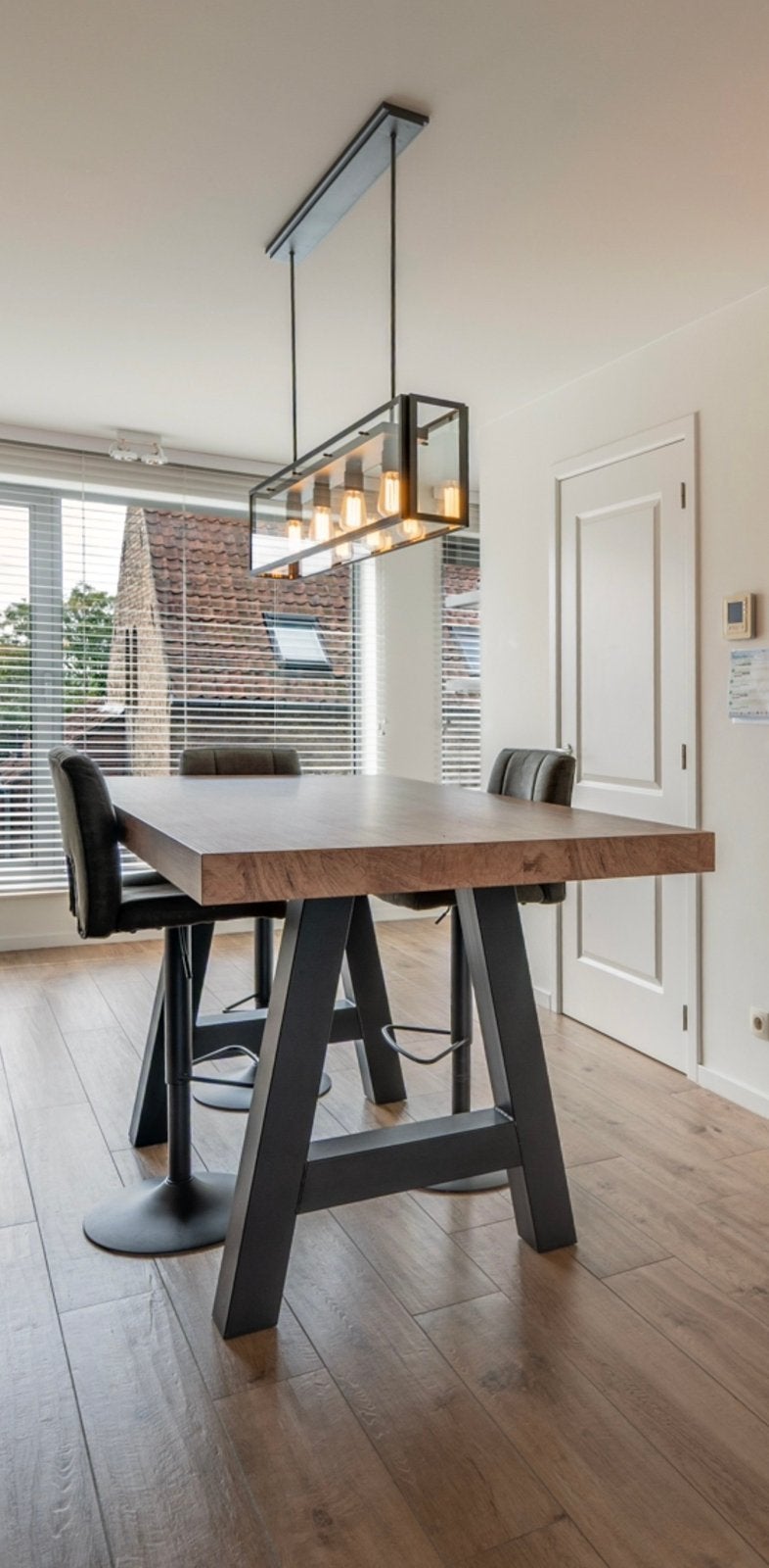 Hoge tafel met 6 stoelen, Ophalen, Zo goed als nieuw