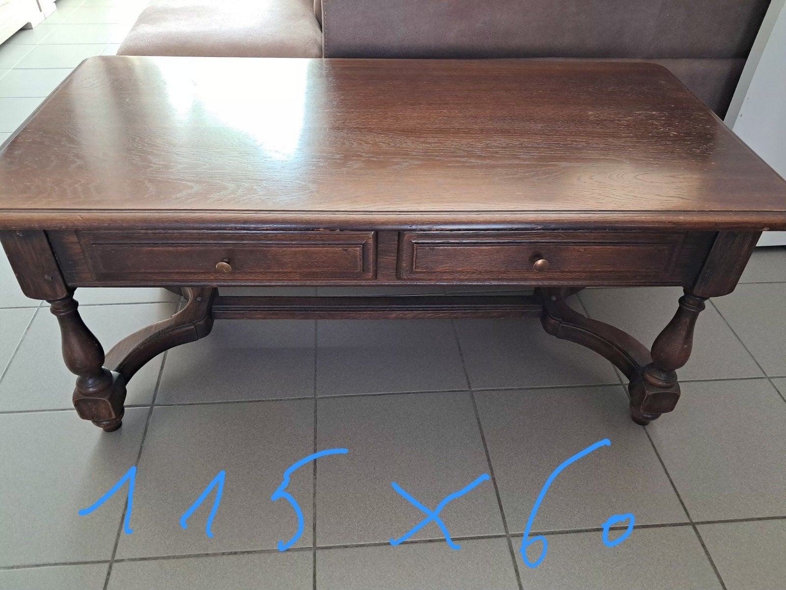 nog degelijke salontafel met 2 laden., Ophalen