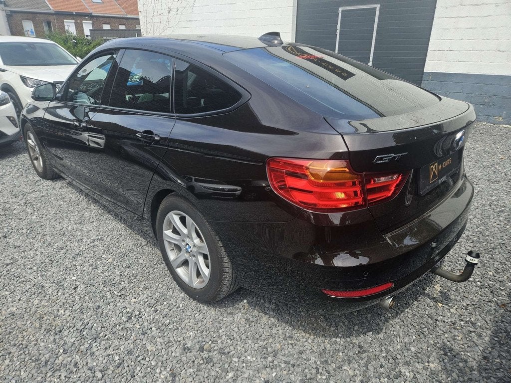BMW 3 Serie 318 GT*1er PROPRIO*AUTOMATIQUE, Autos, Achat, 2165 kg, Entreprise, Noir