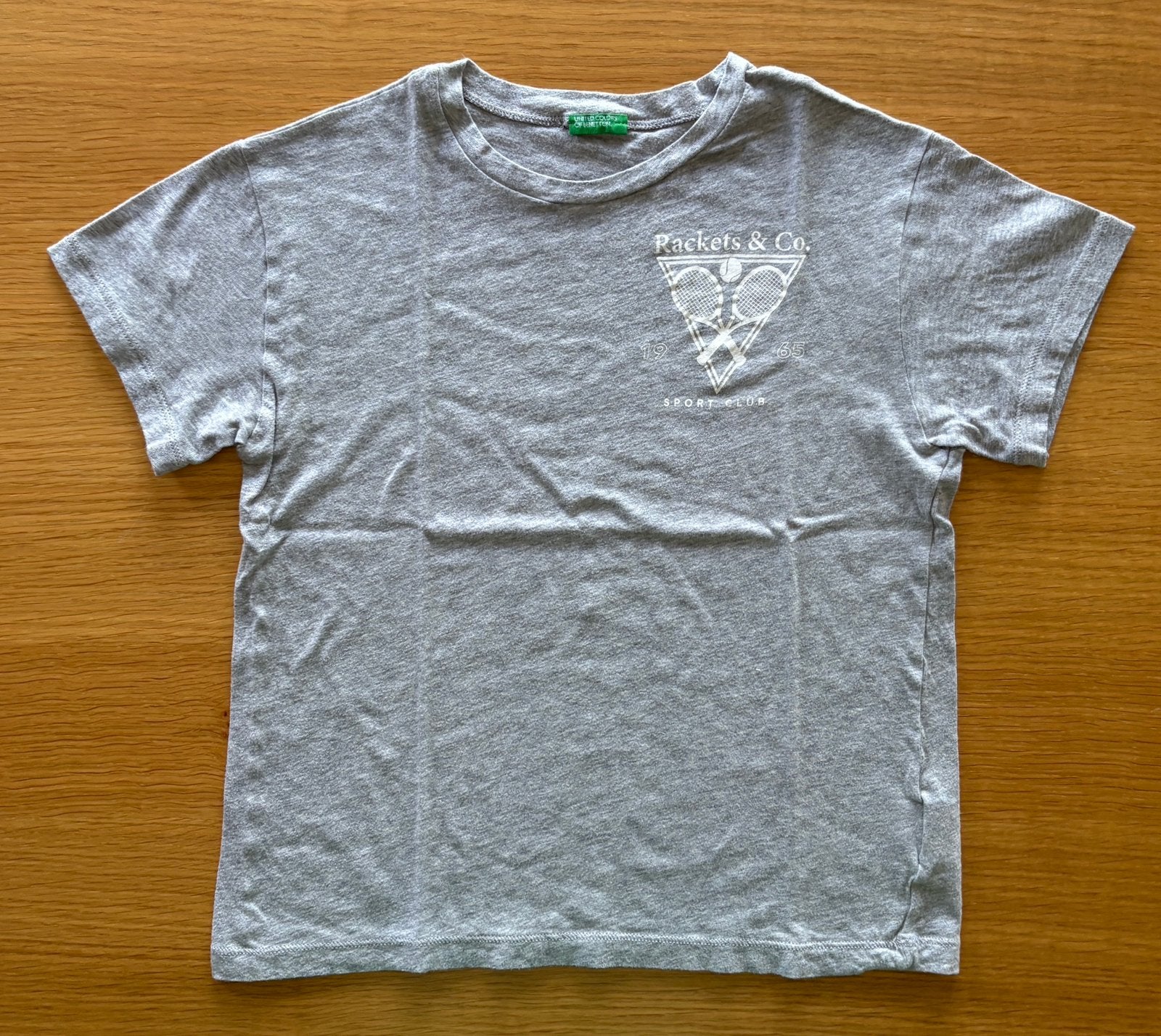 T-shirt gris BENETTON - 10-11 ans - 150 - 4€, Enfants & Bébés, Vêtements enfant | Taille 146, Enlèvement ou Envoi, Comme neuf