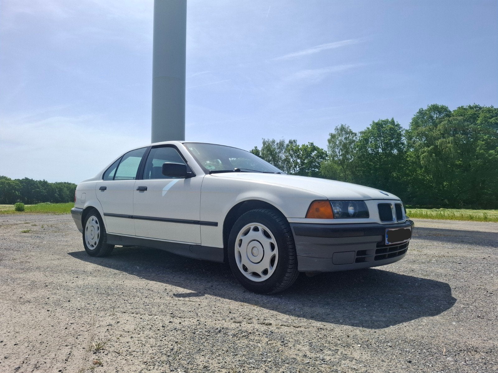 BMW 318i E36 1991 - automaat - oldtimer - gekeurd v verkoop, Auto's, Automaat, 4 deurs, Wit, Grijs