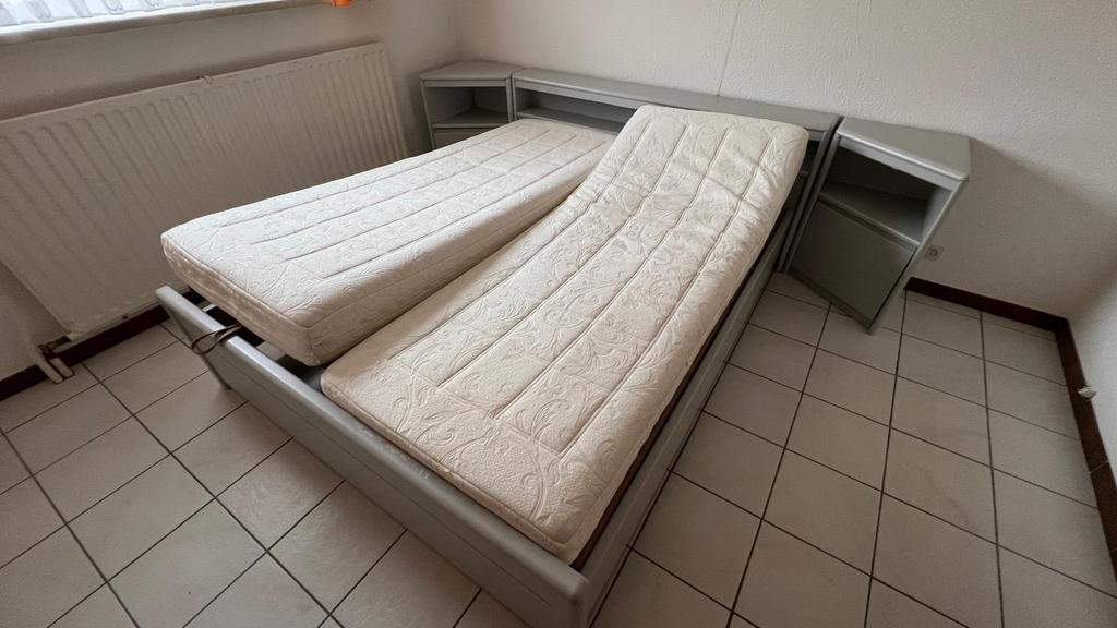 Lit 2 personnes, Maison & Meubles, Gris, Comme neuf, Enlèvement, 200 cm