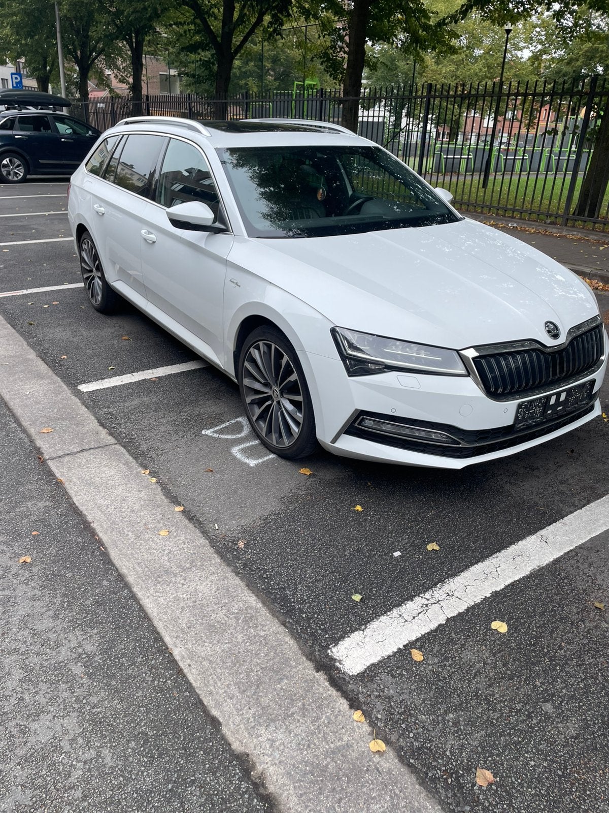 SKODA SUPERV IV 1.4 L&K HYBRIDE, Auto's, Euro 6, Break, Superb, Te koop