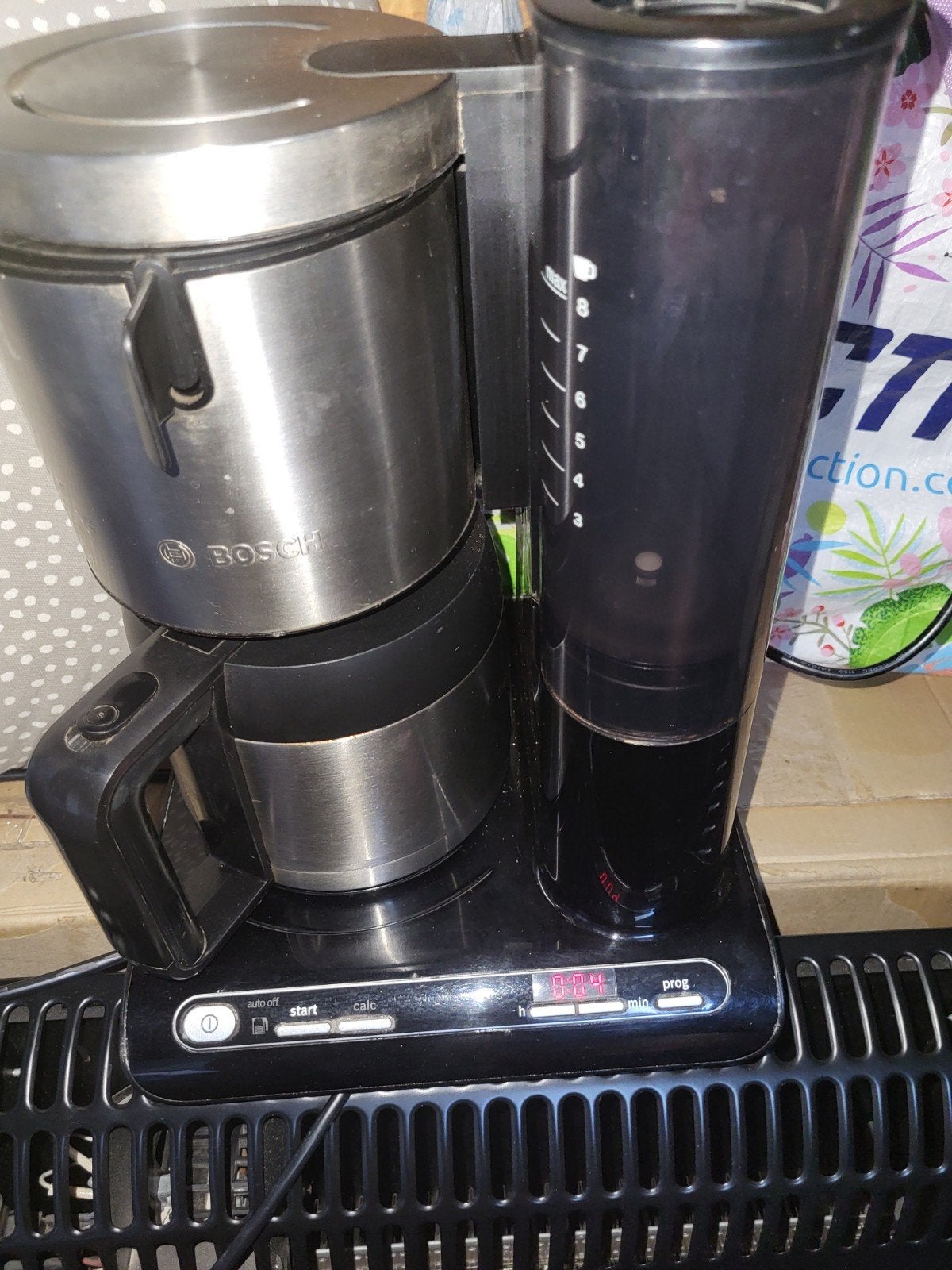 koffiezetapparaat bosch gebruikt.
ideaal voor 2 de verblijf, Ophalen, Afneembaar waterreservoir, Gebruikt, Koffiemachine