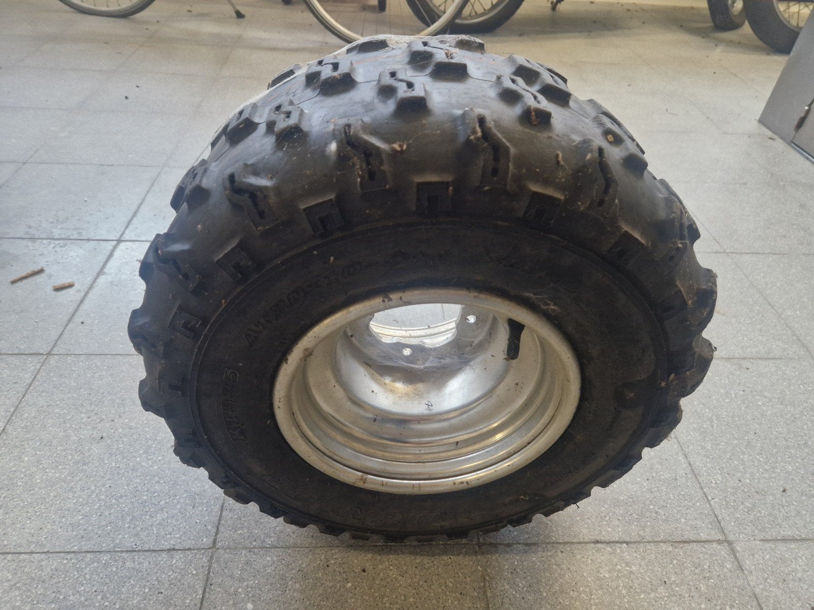 yamaha raptor velgen, Motos