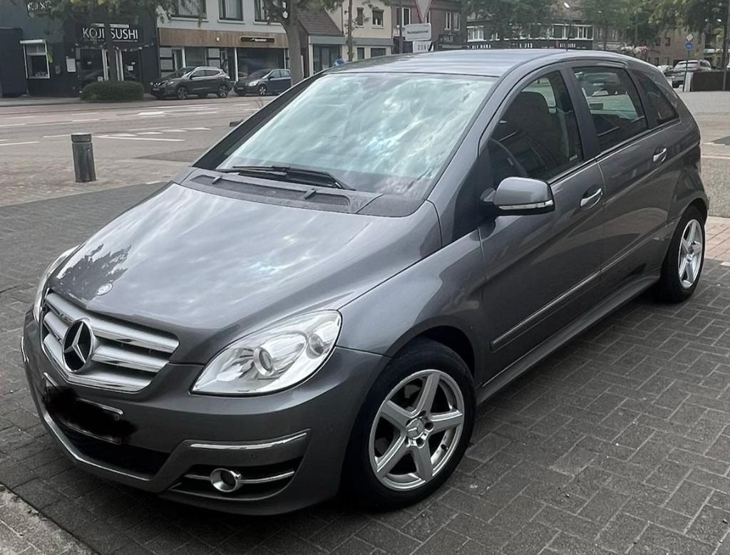 Mercedes B160, Autos, Entretenue par le concessionnaire, Noir, Particulier, 1000 kg