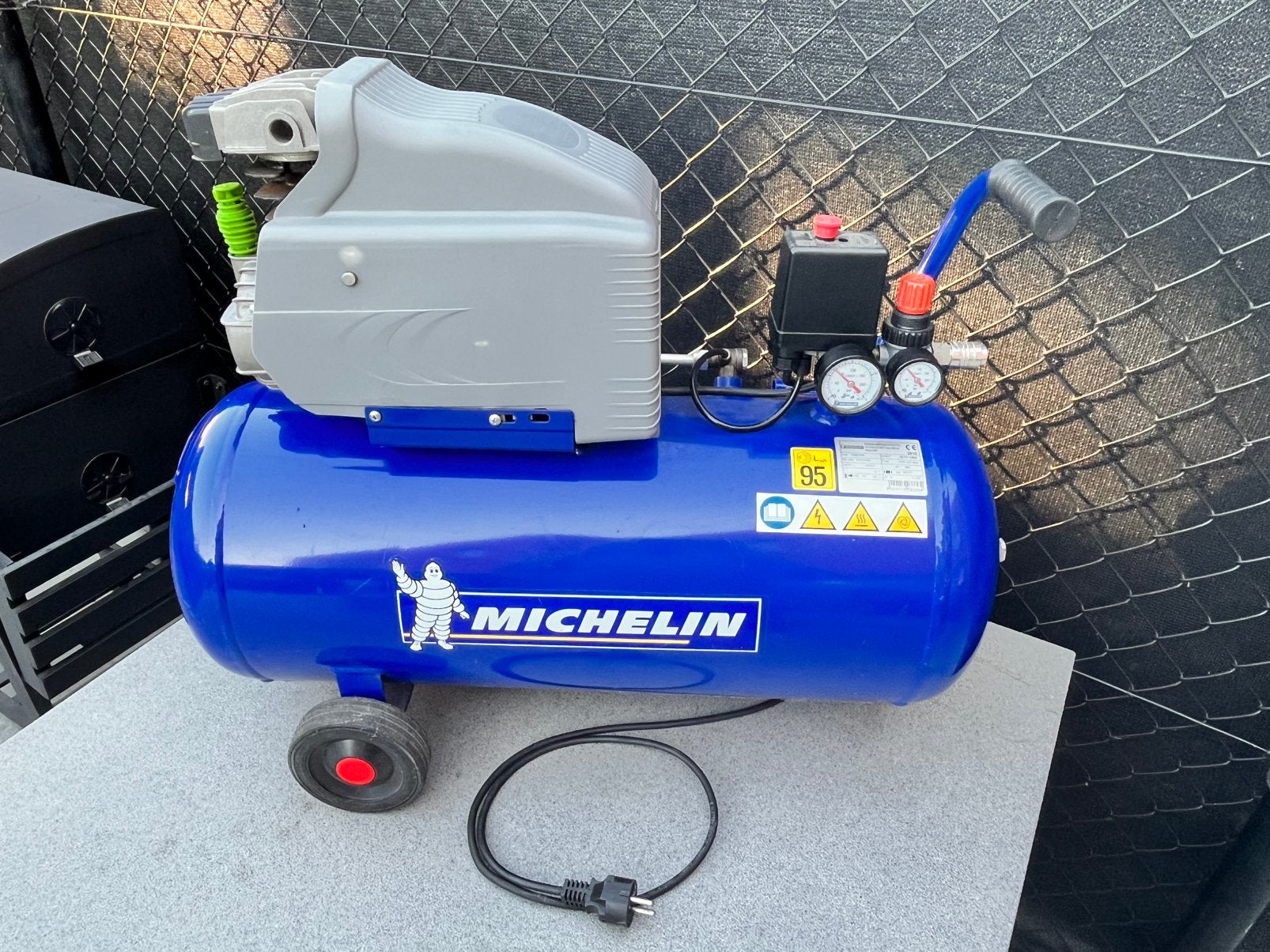 Compressor michelin, Doe-het-zelf en Bouw, Compressors, Ophalen, Gebruikt, 6 tot 10 bar