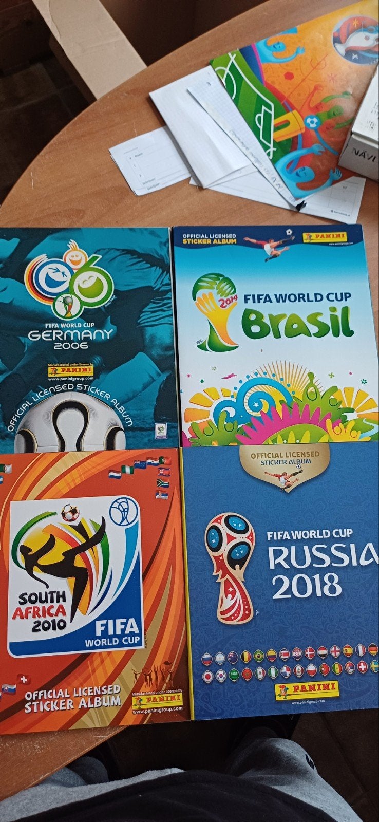 Lot de 4 albums vides de la Coupe du Monde Panini, Enlèvement ou Envoi