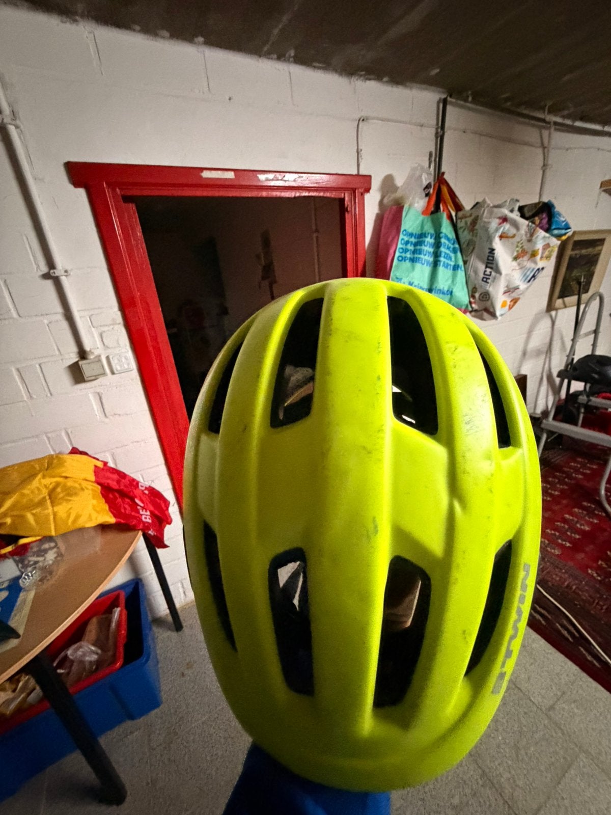 Fiets met fiets helm, Enlèvement, Comme neuf