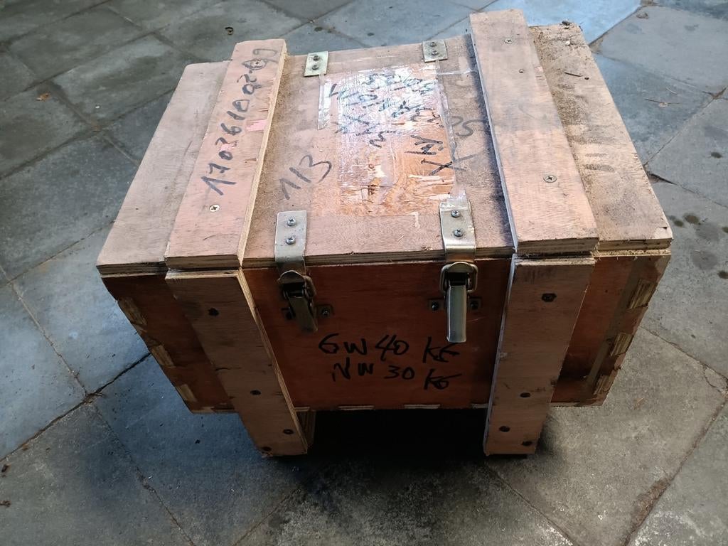 Houten kist, Ophalen