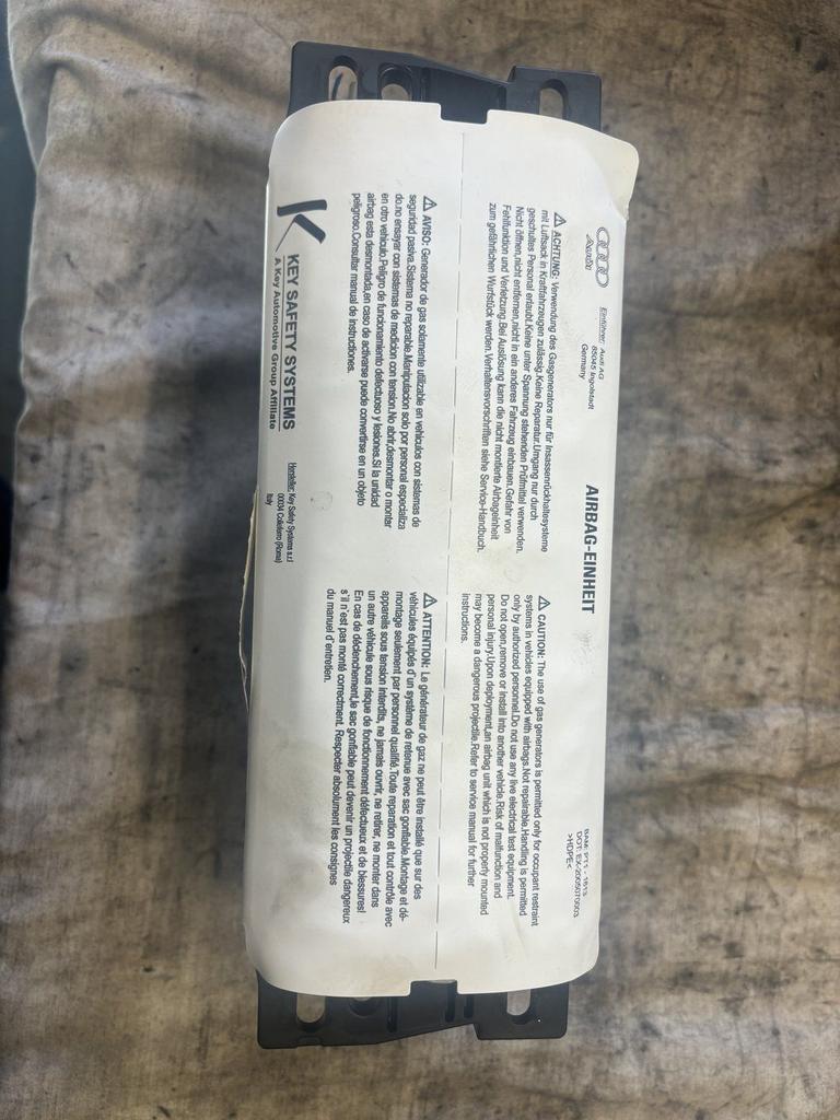 Audi A4 Quattro (B8) Airbag Rechts Dashboard 1008210, Gebruikt, -, -, -