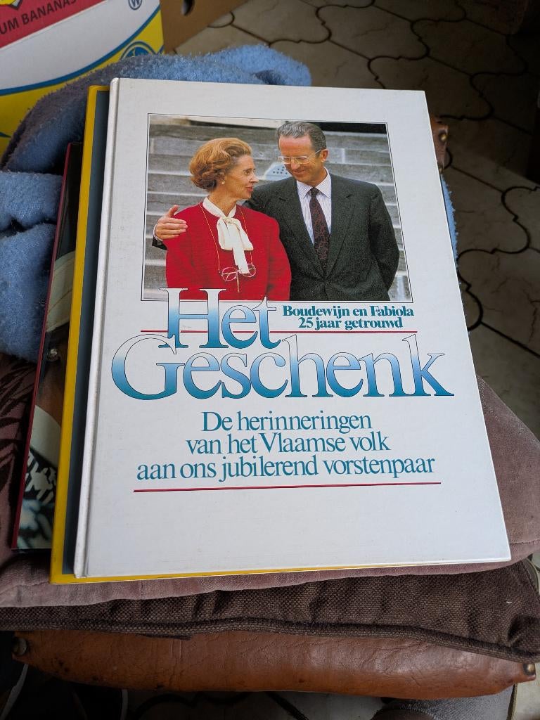 Het geschenk, Enlèvement ou Envoi, Comme neuf, Magazine ou livre