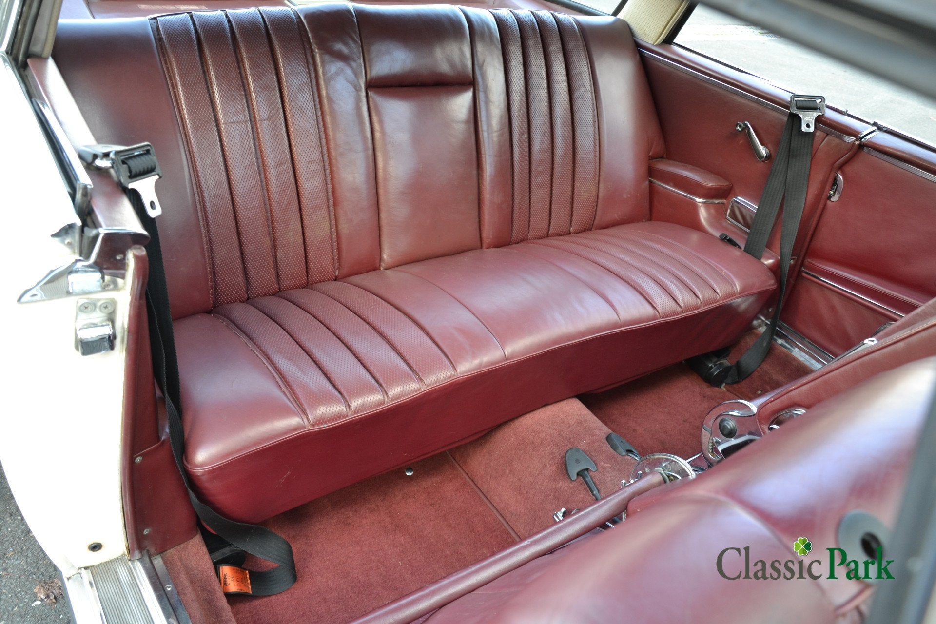 Mercedes-Benz 200-serie 250 SE Coupé (bj 1966, automaat), foto 11