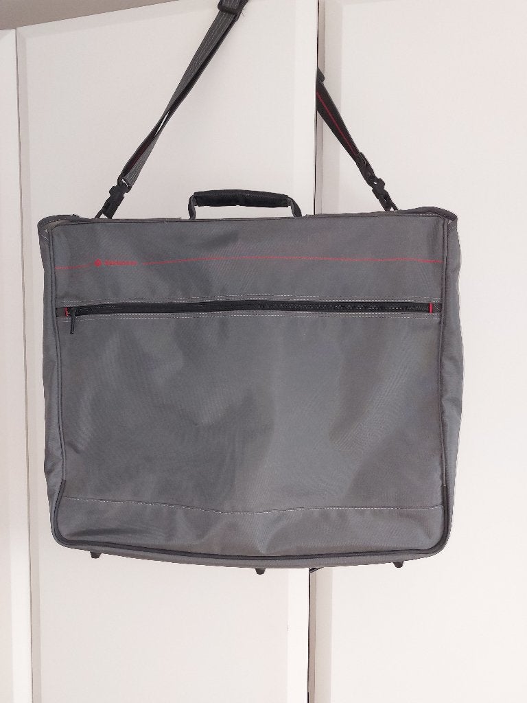 Samsonite reistas (o.m. voor kostuums), Handtassen en Accessoires, Tassen | Reistassen en Weekendtassen, Ophalen, Gebruikt, Grijs