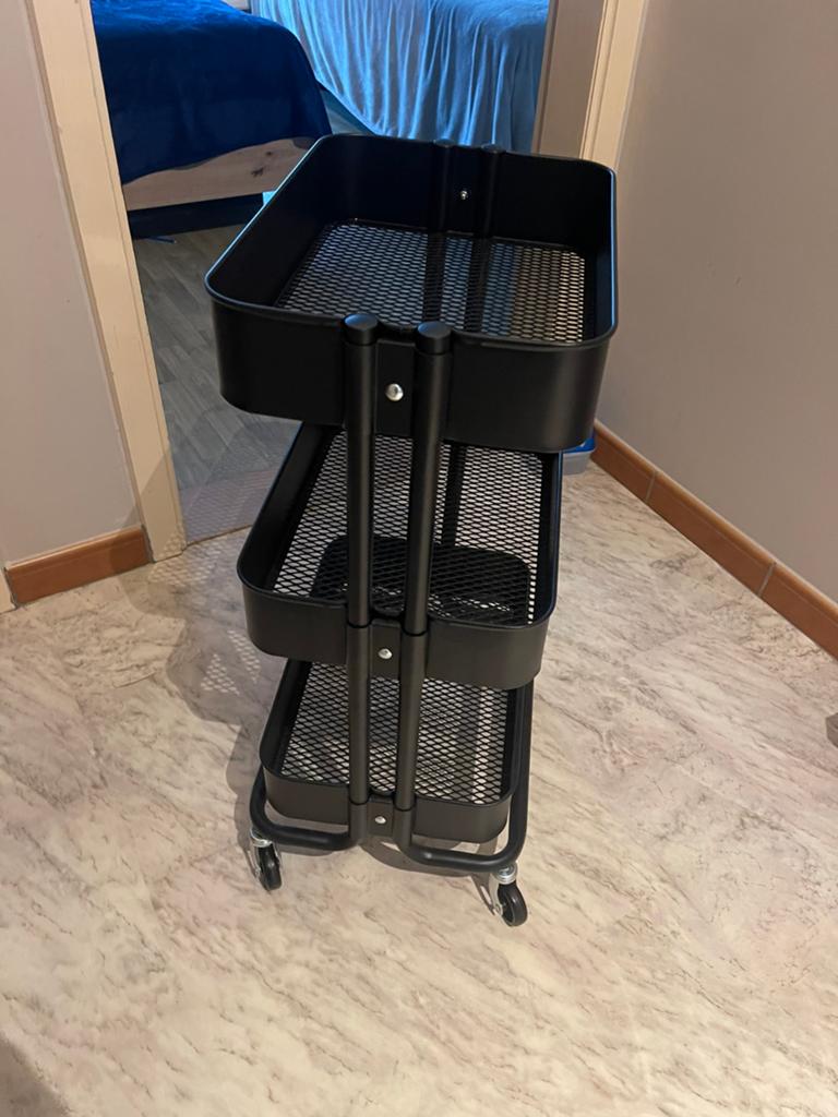 Trolleys te koop, Ophalen, Zo goed als nieuw