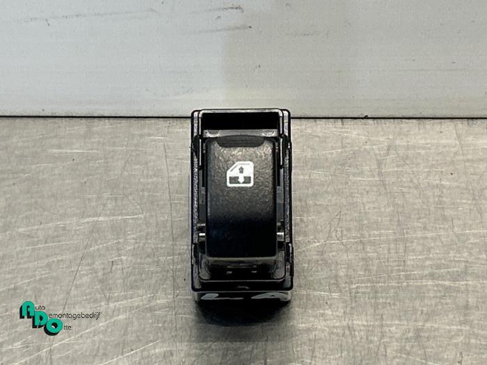 Elektrisch Raam Schakelaar van een Chevrolet Spark (Spark 09, Gebruikt, -, Ophalen of Verzenden, -