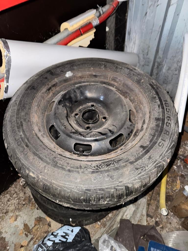 4 Jantes + pneu pour peugeot 208, Autos : Pièces & Accessoires, Pneus & Jantes, Enlèvement, Jante(s)