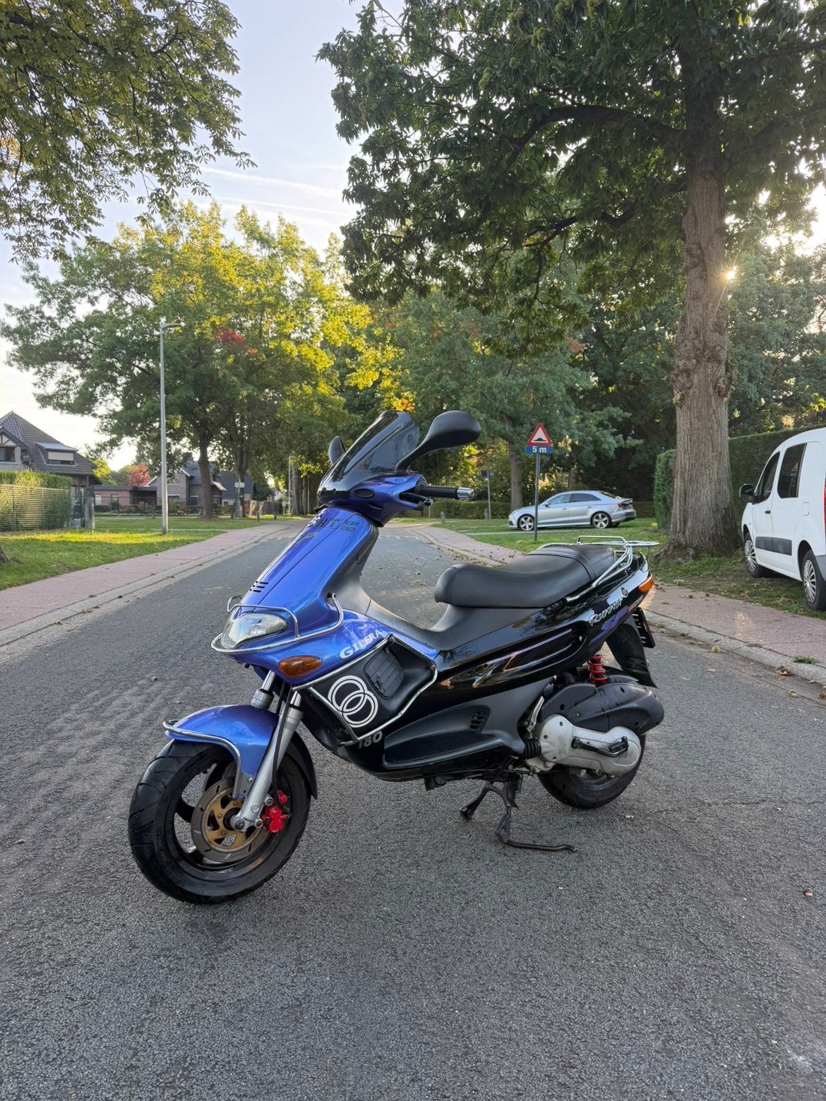 Gilera Runner 180cc (M08), Fietsen en Brommers, Ophalen, Zo goed als nieuw