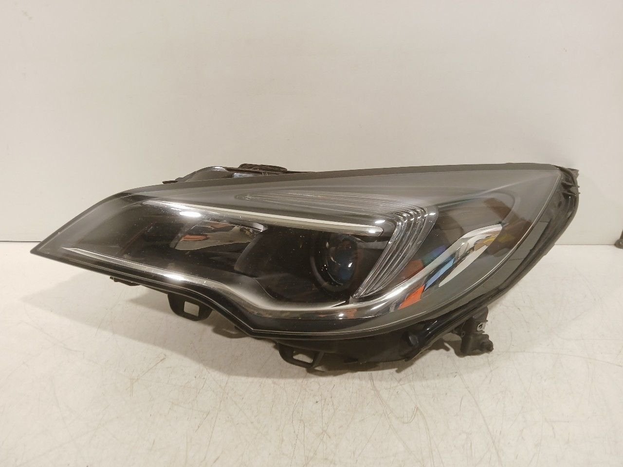 Koplamp links Opel Astra, Onderdelen@venauto.nl, Van der Ven Autorecycling B.V., Ettenseweg 76, 4706 PB Roosendaal, The Netherlands