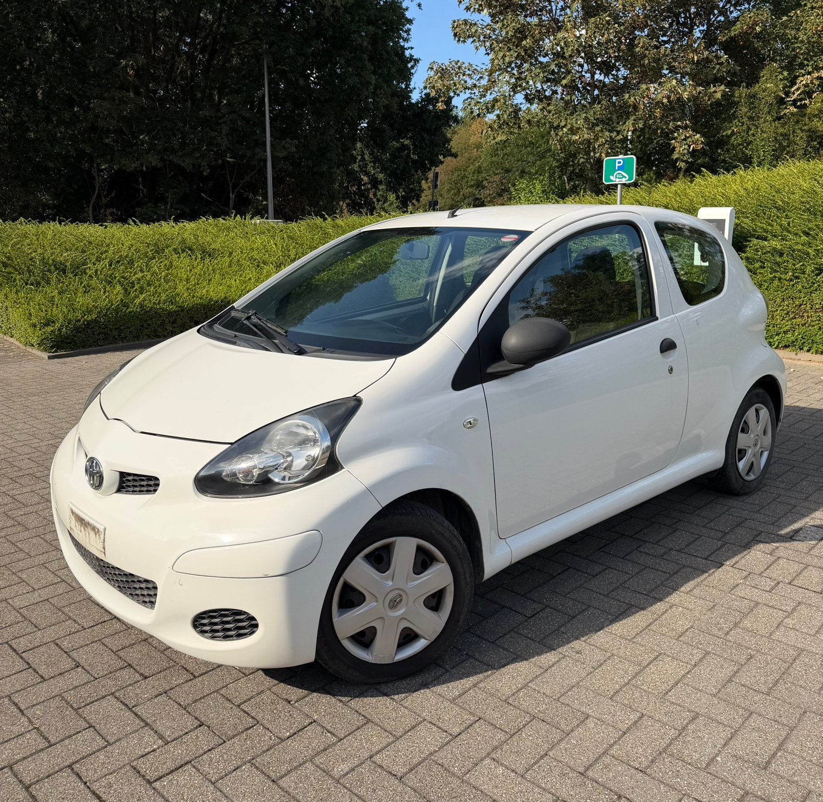 Toyota Aygo 1.0 Benzine – 08/2011 – 150.000 km, Auto's, Toyota, Voorwielaandrijving, 4 zetels, Stof, 50 kW