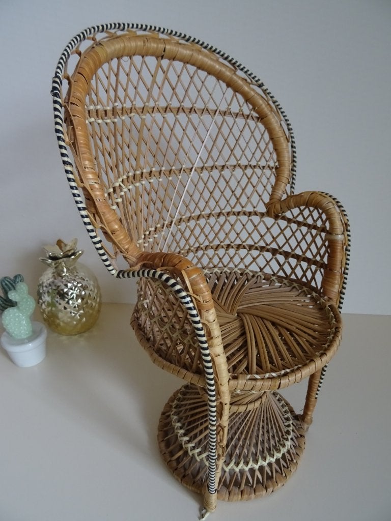 Petite chaise emmanuelle: belle déco. Ou pour plante, poupée, Enlèvement ou Envoi