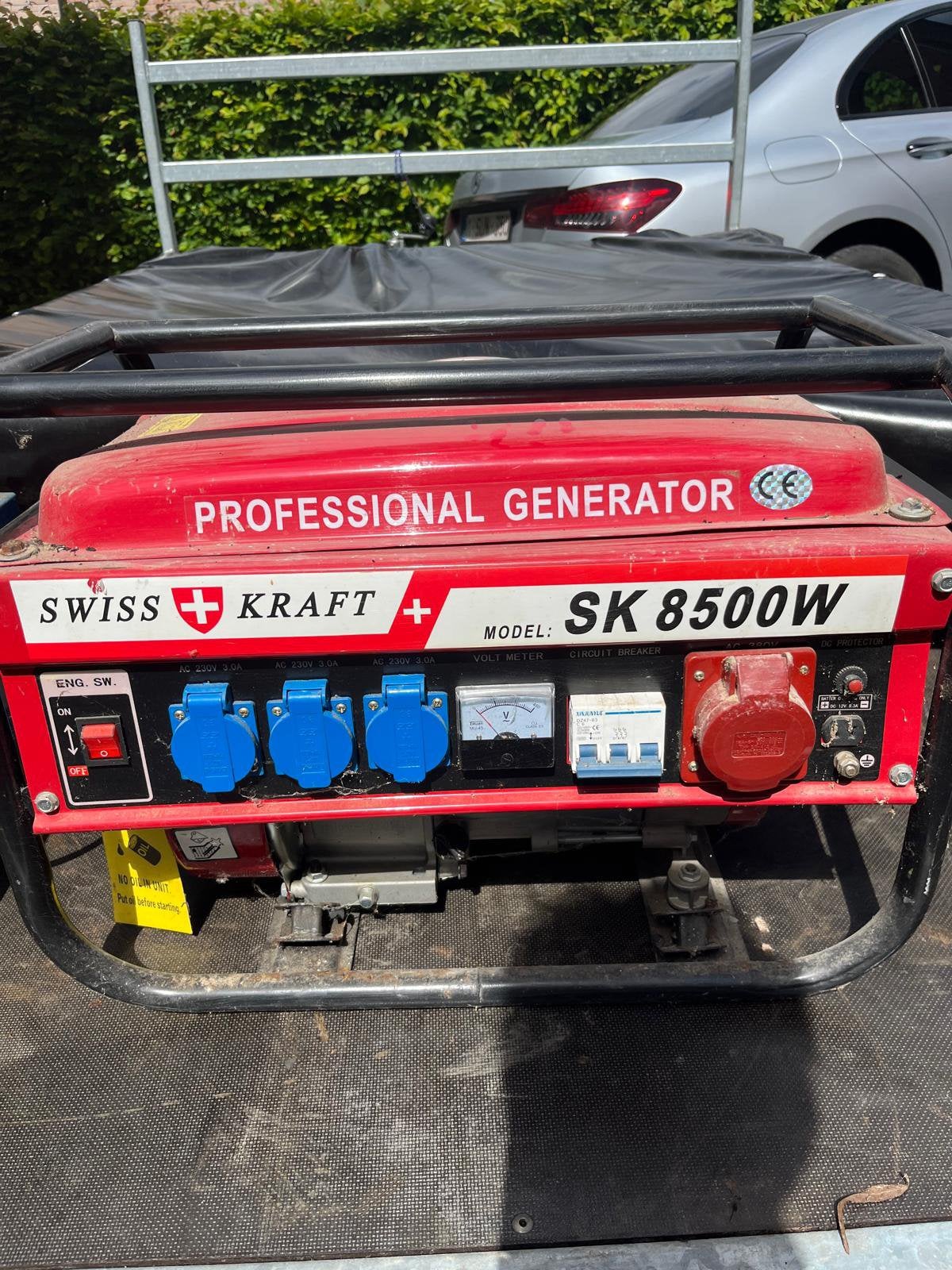 Profesionele generator Swiss Kraft, Ophalen, Nieuw