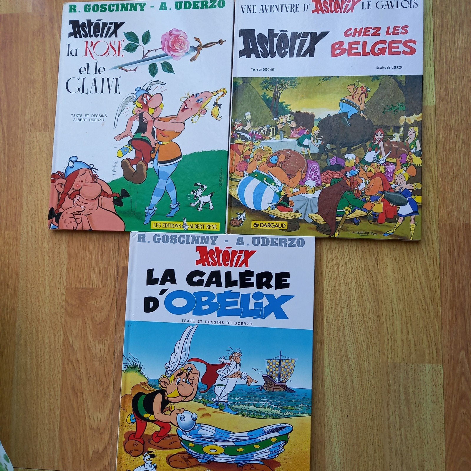 3 GEKARTONEERDE ASTERIXSTRIPS, Ophalen of Verzenden