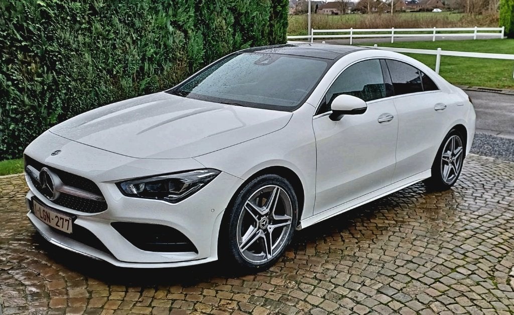 Mercedes Cla 180d amg line, Auto's, Automaat, Achterwielaandrijving, Leder en Stof, Wit