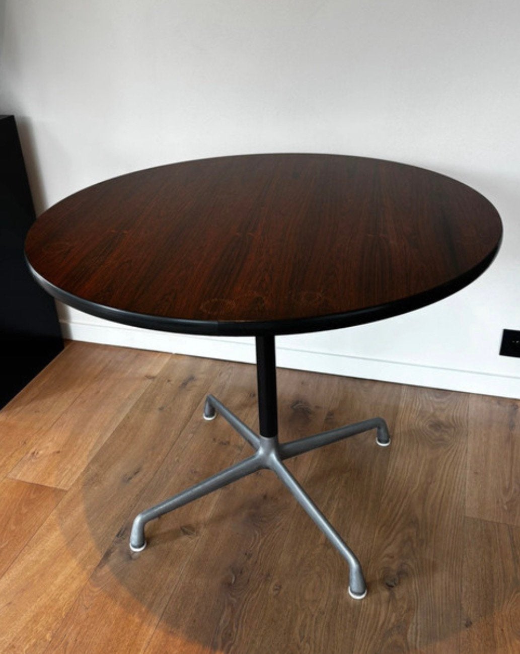 Herman Miller eames ronde tafel, Ophalen, Tafel