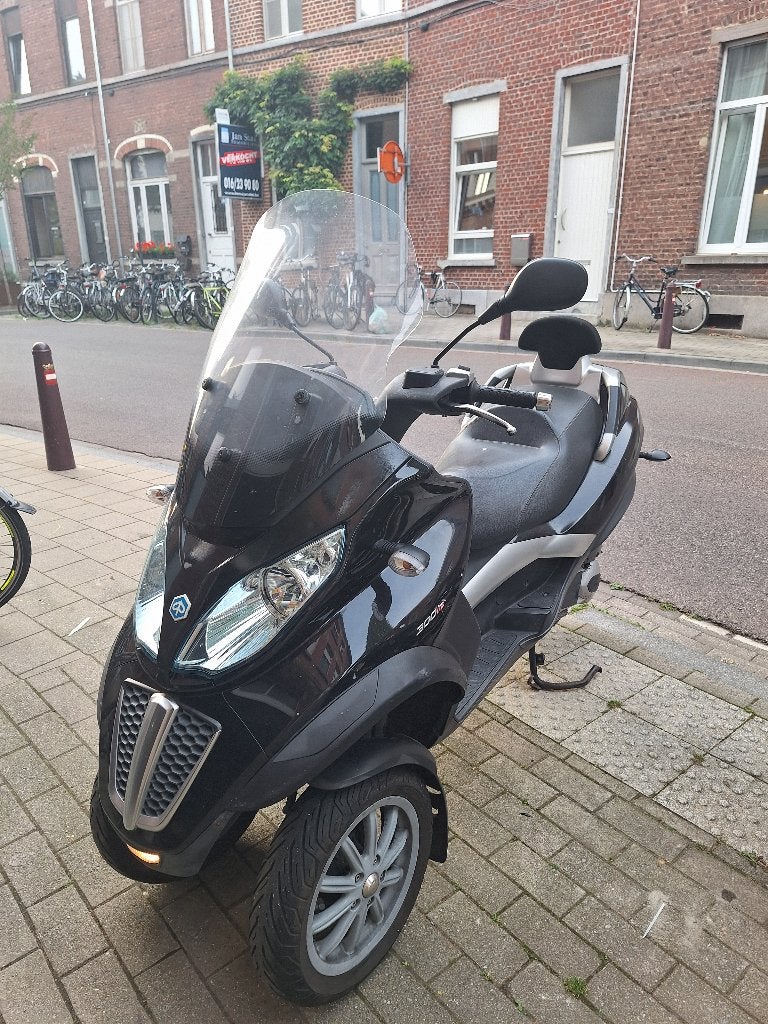 Piaggio MP3 - 300ie, Scooter, 300 cc, Gebruikt, Particulier
