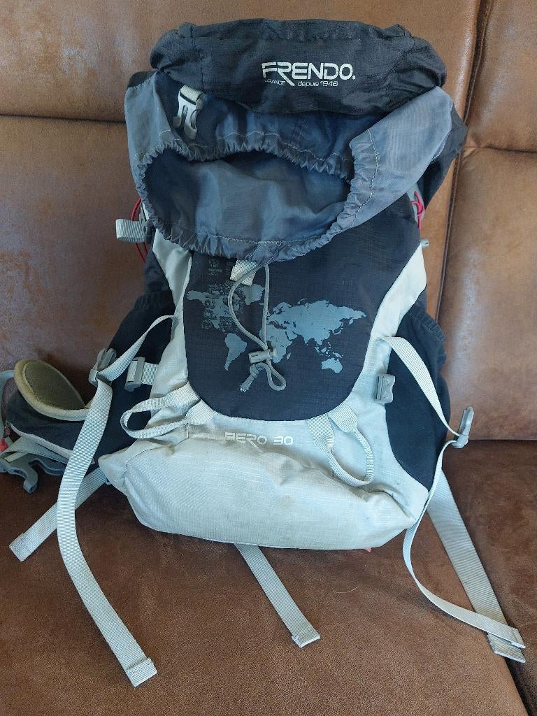 Wandelrugzak van 30 liter, Gebruikt, 25 tot 40 cm, Ophalen of Verzenden, Overige merken