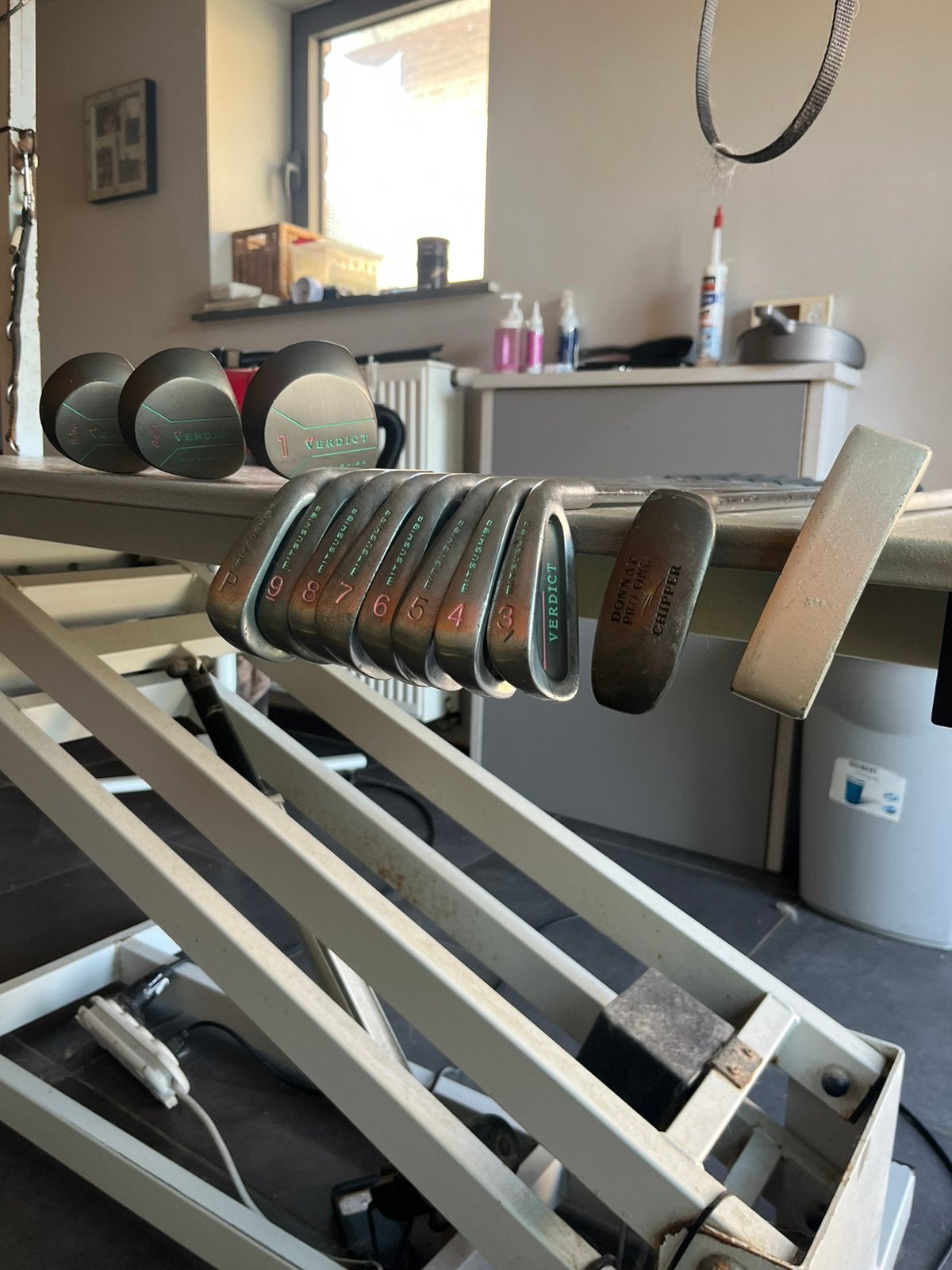 Set de golf complet de Mitsubishi, Sports & Fitness, Golf, Enlèvement, Comme neuf, Set