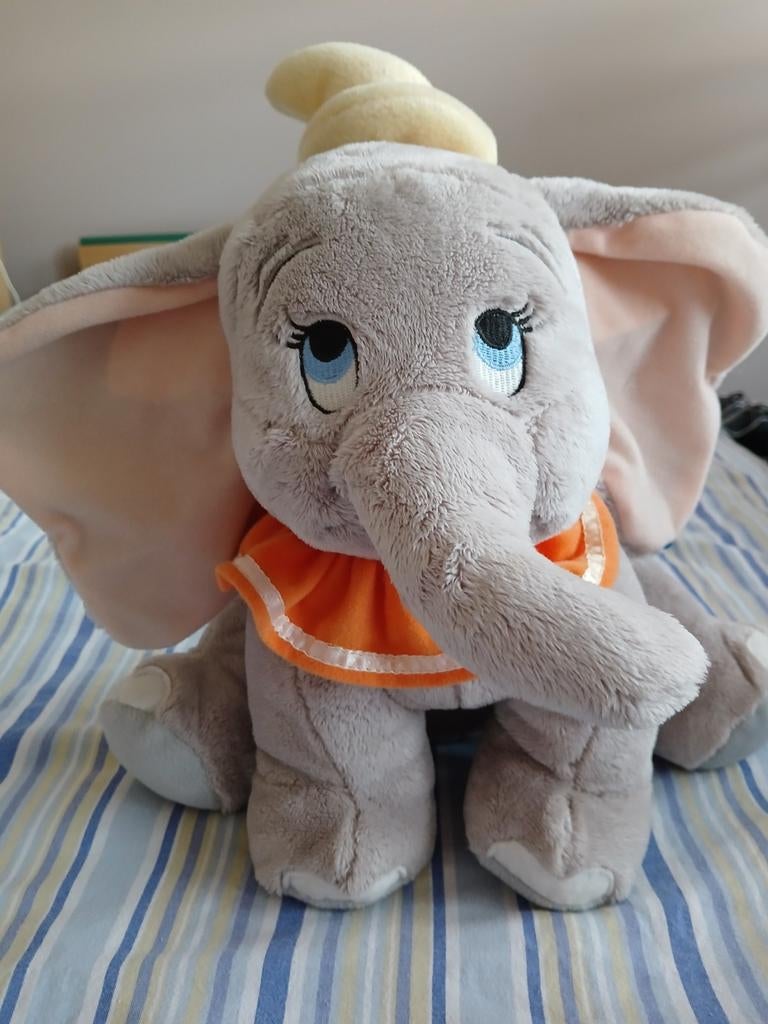 Nieuwe Disney knuffel Dumbo, Kinderen en Baby's, Speelgoed | Knuffels en Pluche, Disney, Ophalen of Verzenden, Disney