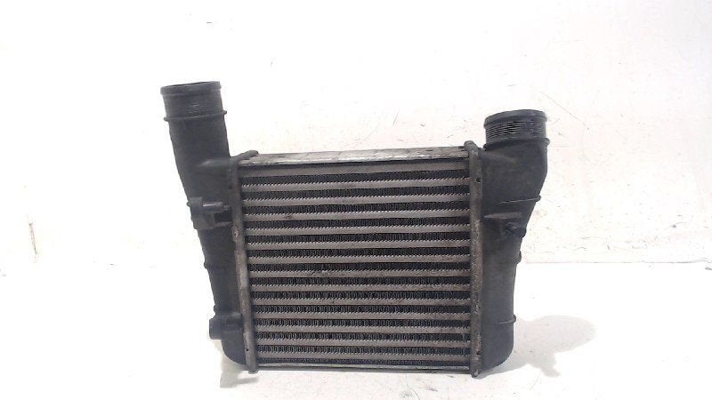 Intercooler radiateur Audi A4, Onderdelen@venauto.nl, Van der Ven Autorecycling B.V., Gebruikt, Ettenseweg 76, 4706 PB Roosendaal, The Netherlands