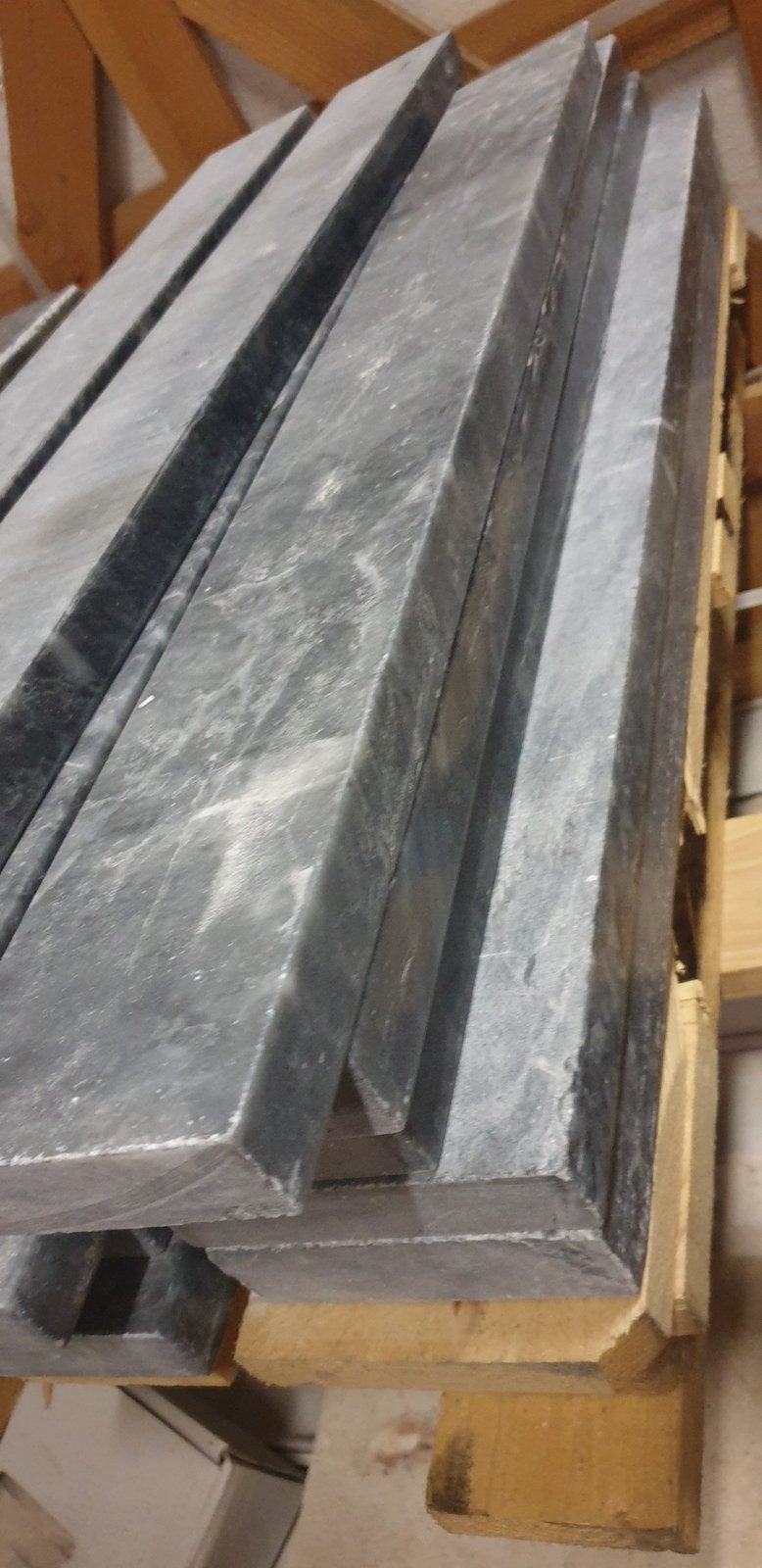 Hardsteen dorpels antiek blue geborsteld ook verhamerd, Doe-het-zelf en Bouw, Ophalen, Zo goed als nieuw, Hardsteen