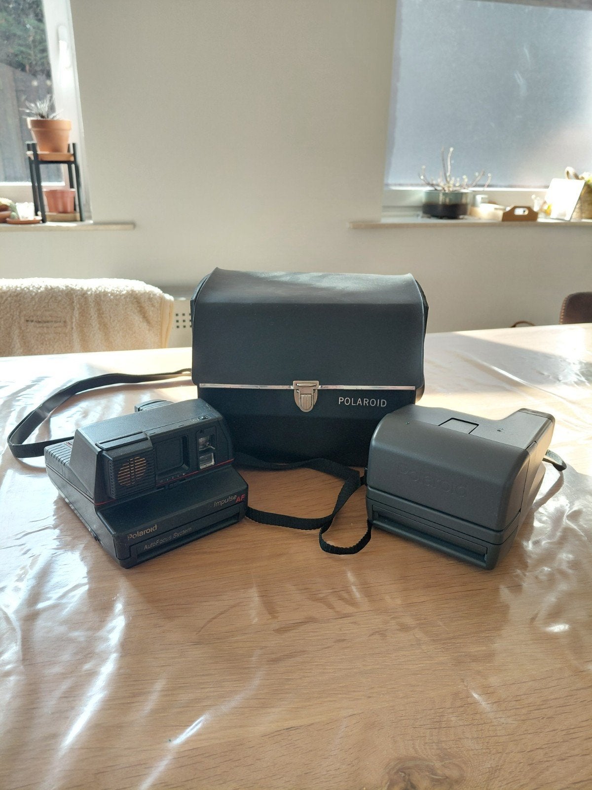 2x polaroid camera met hoes, Ophalen