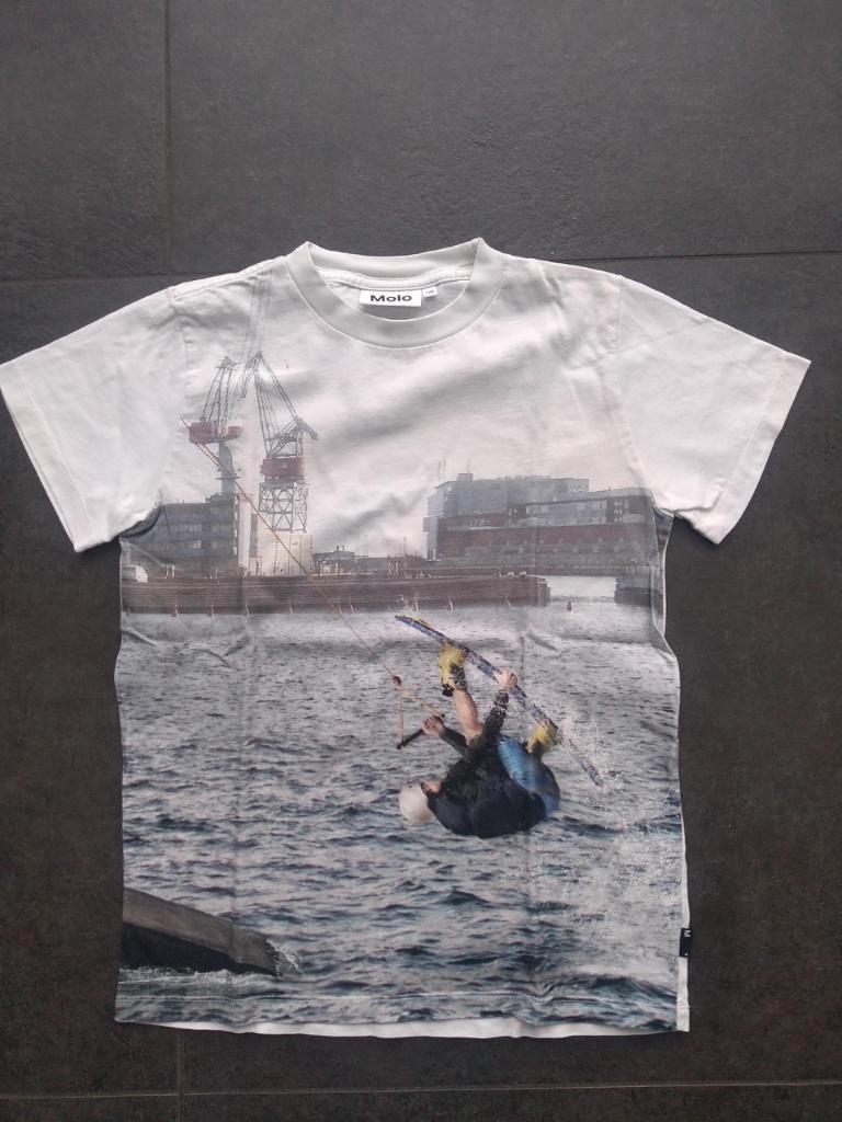 2 t-shirts Molo maat 140, Molo, Ophalen of Verzenden, Zo goed als nieuw, Shirt of Longsleeve