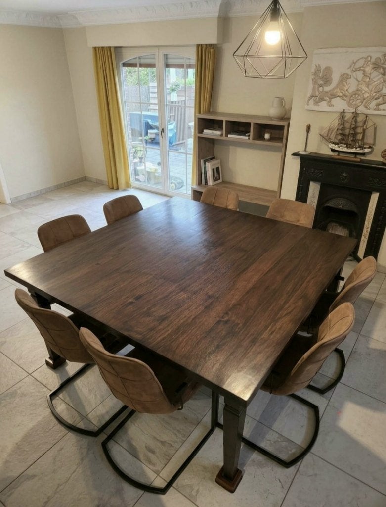 Robuuste vierkante tafel 1m70, Huis en Inrichting, Ophalen, Gebruikt, 150 tot 200 cm, Vierkant