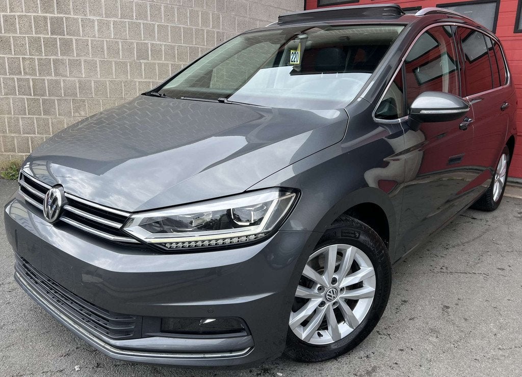 Volkswagen Touran 1.0 TSI Highline OPF /7 PLACES +NAVI +PANO, Autos, Alarme, Argent ou Gris, Achat, Euro 6